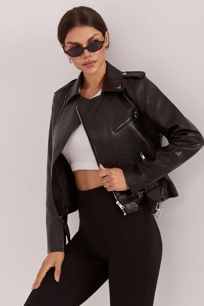 Juoda moteriška odos imitacijos striukė Italy Moda