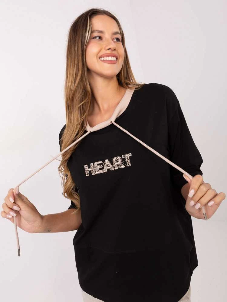 Juoda moteriška palaidinė su užrašu HEART