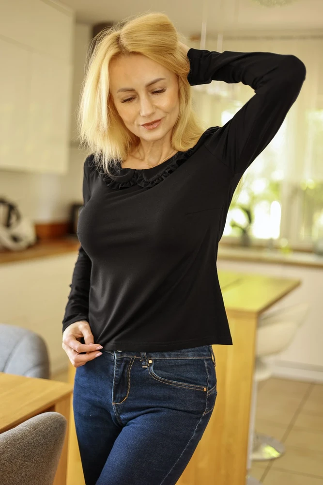 Juoda palaidinė su raukiniu prie iškirptės Mirale