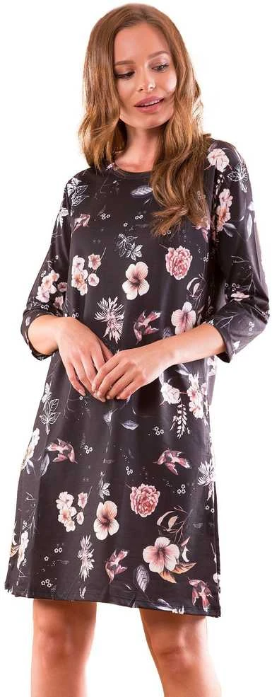 Juoda paprasta suknelė