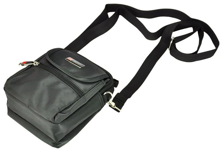 Juoda rankinė per petį Bag Street