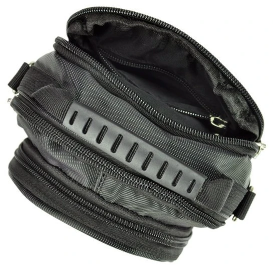 Juoda rankinė per petį Bag Street