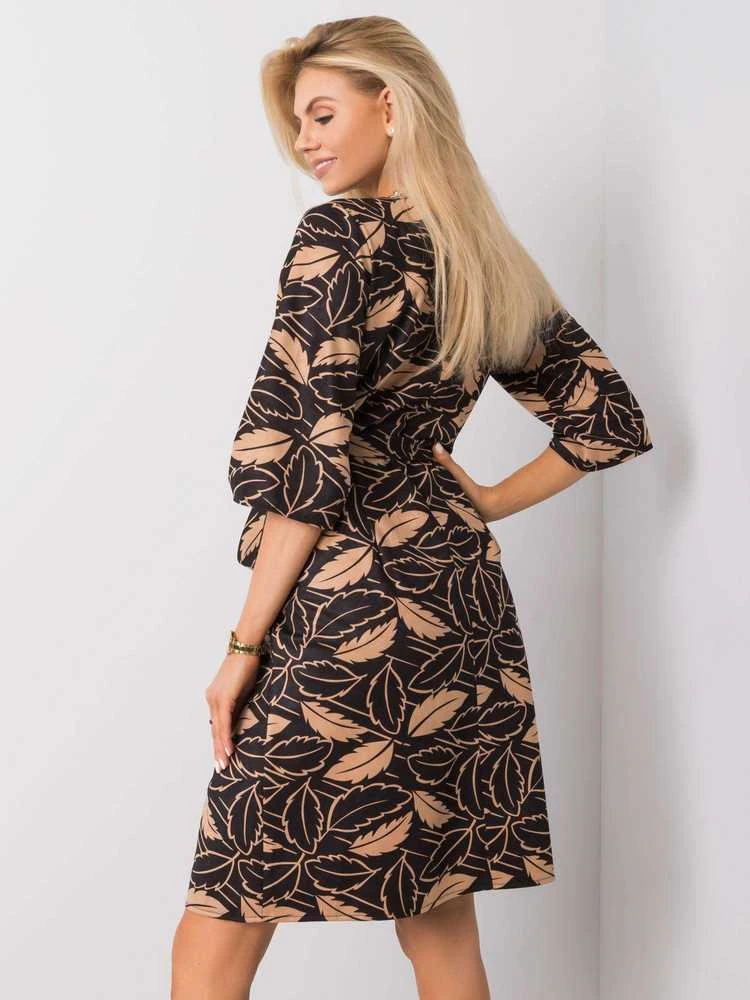 Juoda suknelė