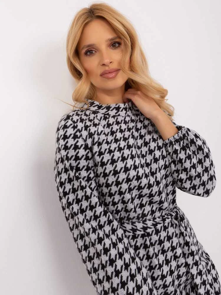 Juoda suknelė