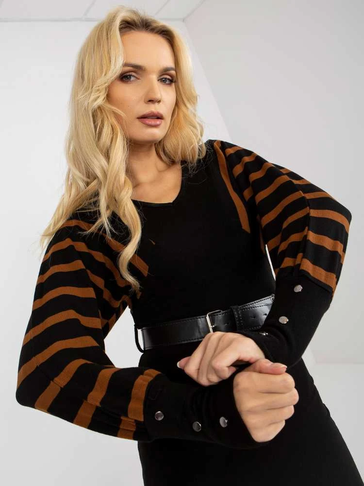Juoda suknelė