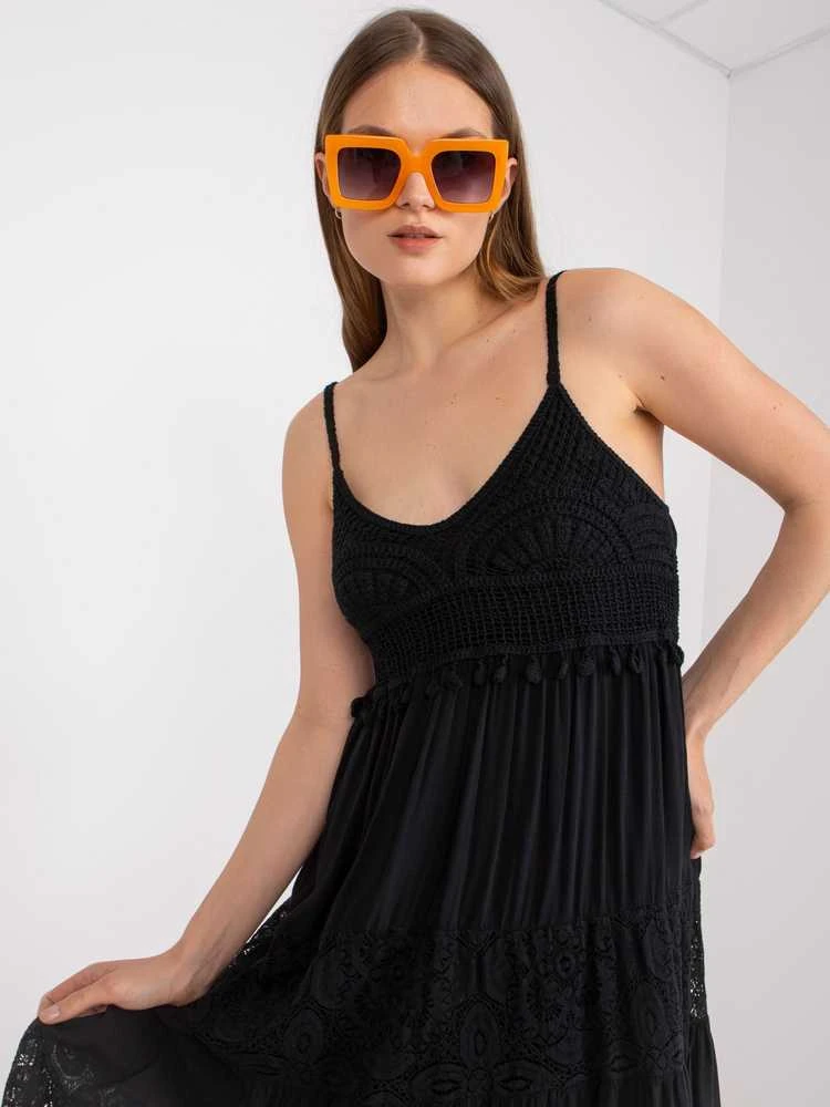 Juoda suknelė