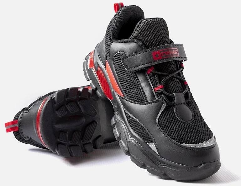 Juodai raudonisportbačiai su velcro užtrauktukais