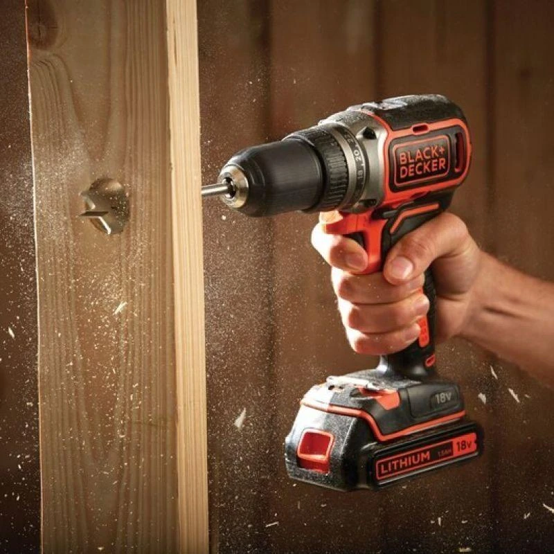 Black & Decker BD ATSUKTUKAS 18V BL186KB 52Nm 2x1,5Ah BL