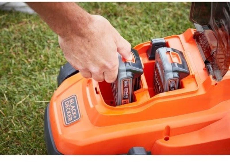 Black & Decker Juodas & Decker Vejapjovė Juodas & Decker BCMW3318L2-QW; 18 V; 2x2,5 Ah akum.+ pakrovėjas