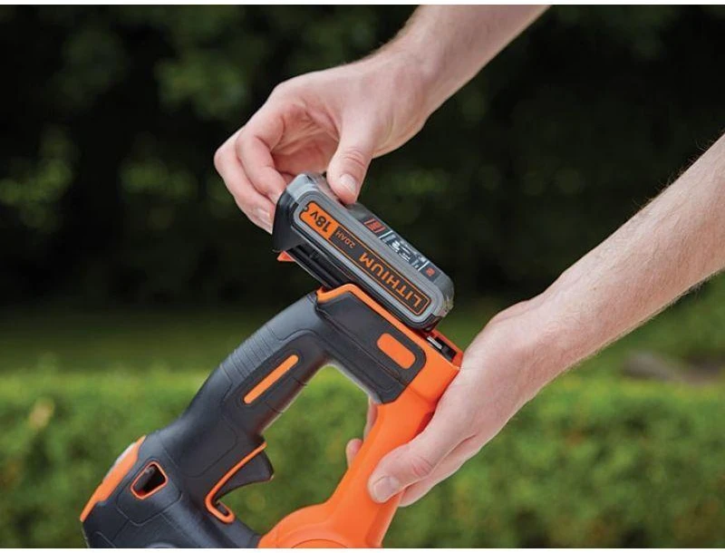 Black & Decker Juodas & Decker Akumuliatorinės gyvatvorių žirklės GTC18452PC 18V 2Ah 45 cm, Juodas & Decker