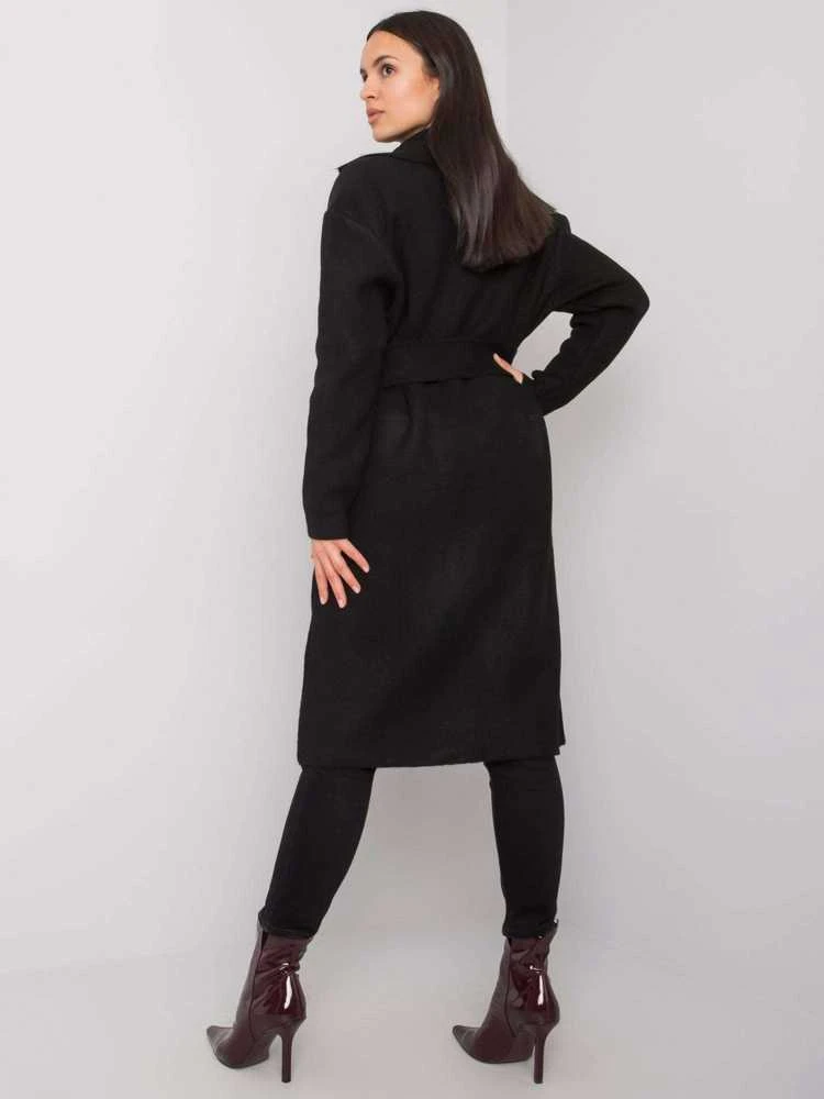 Juodas megztinis