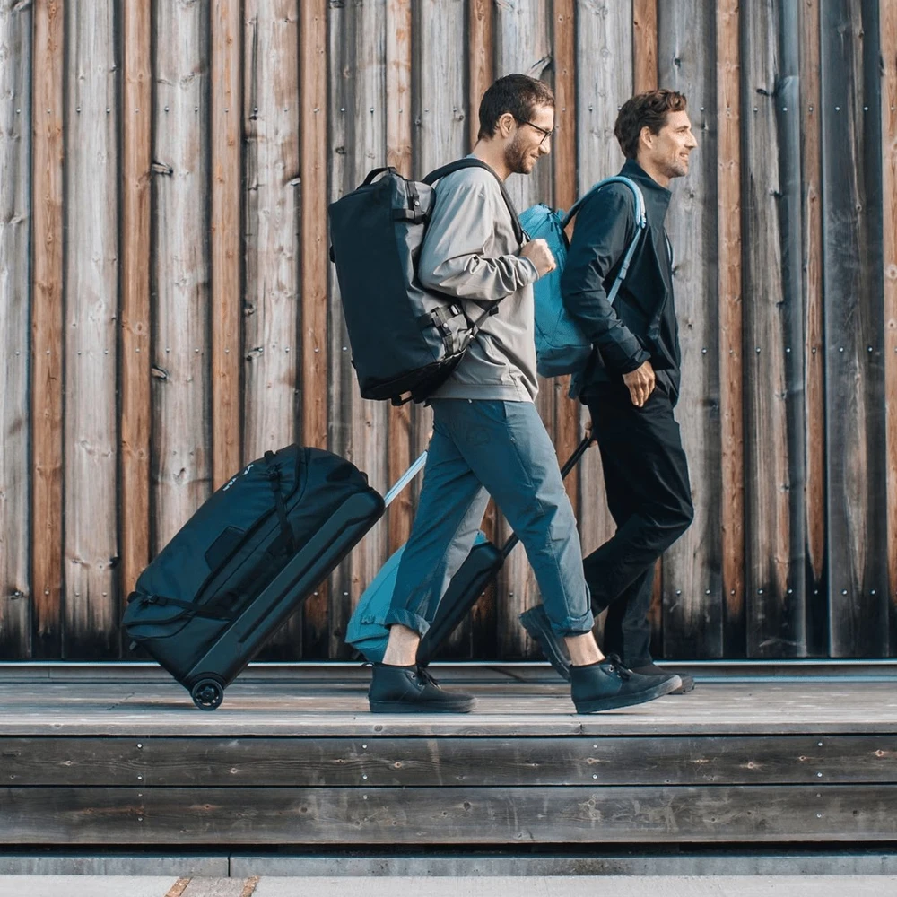 Kelioninis Thule | Check-in Wheeled Suitcase | Chasm | Luggage | Atsparus vandeniui | Juodas