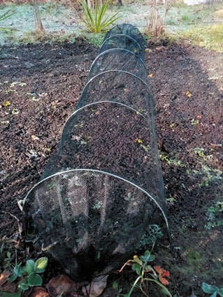 FLO TUNELIS AUGALŲ APSAUGAI 3×0,45×0,45m Juodas