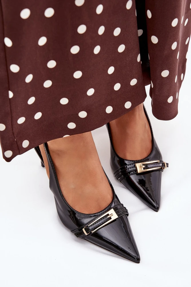 Juodi aukštakulniai bateliai su sagtimi Step in style