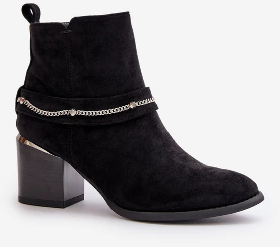 Juodi aulinukai su kulnu ir grandinėle Step in style