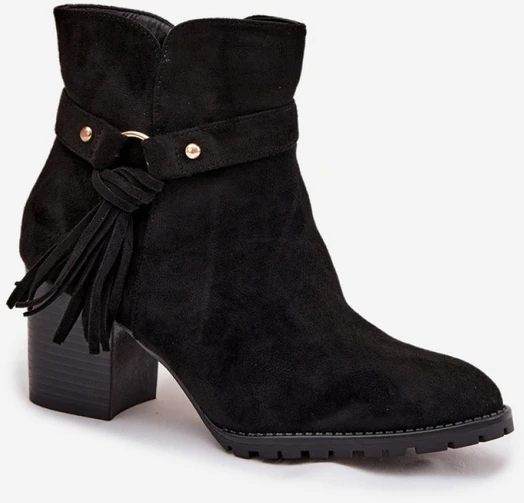 Juodi aulinukai su kulnu ir kutais Step in style