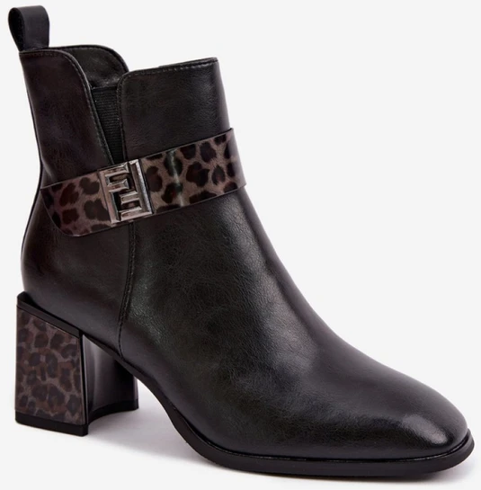 Juodi aulinukai su kulnu ir leopardo rašto detalėmis Step in style