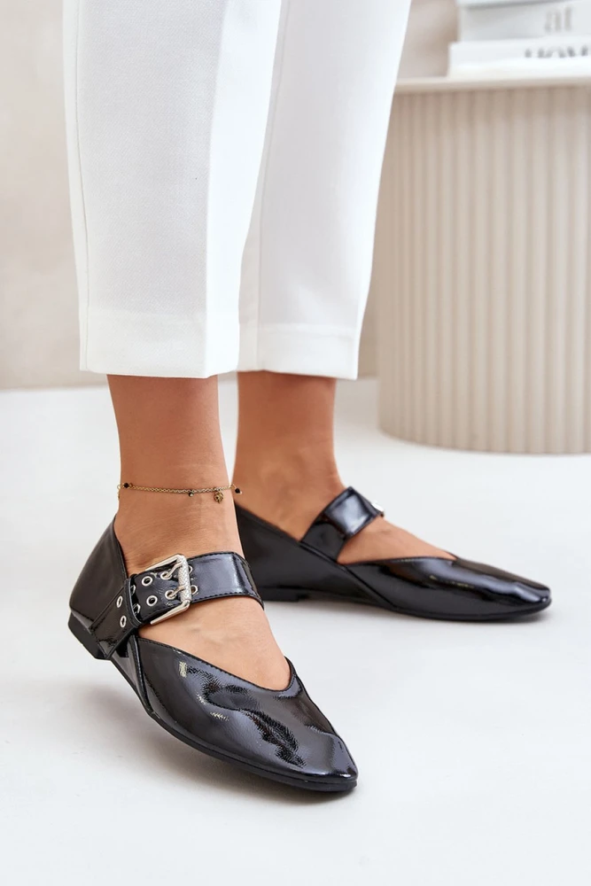 Juodi lakiniai baleto tipo bateliai su sagtimi Step in style