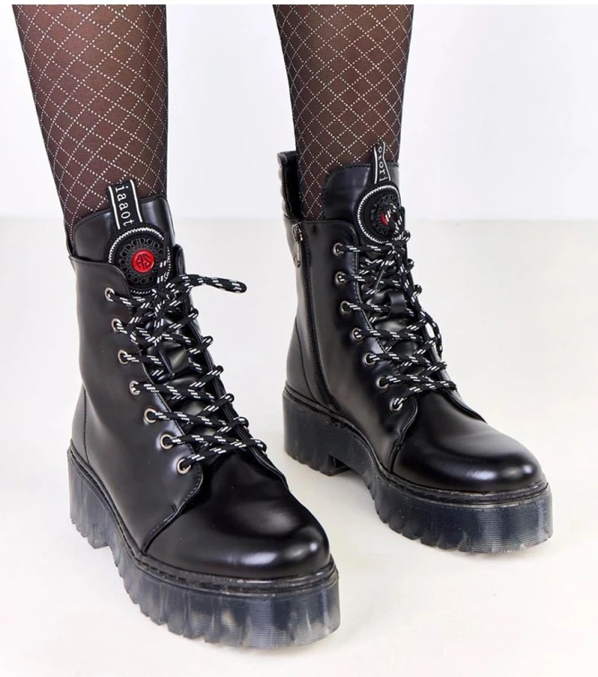 Juodi moteriški aulinukai su platforma Solea