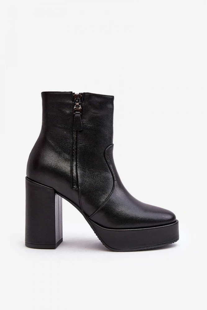 Juodi natūralios odos aulinukai su platforma ir kulnu Step in style
