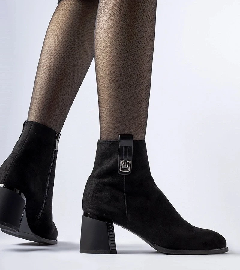 Juodi šilti stiletto batai Bangor