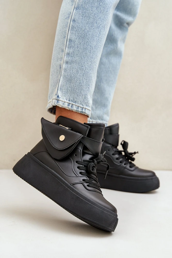 Juodi sportbačiai su platforma ir kišenėle Step in style