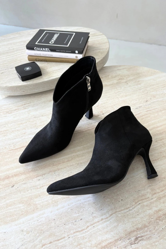Juodi zomšos imitacijos aulinukai su kulnu Step in style