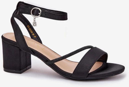 Juodos basutės su kulnu Step in style