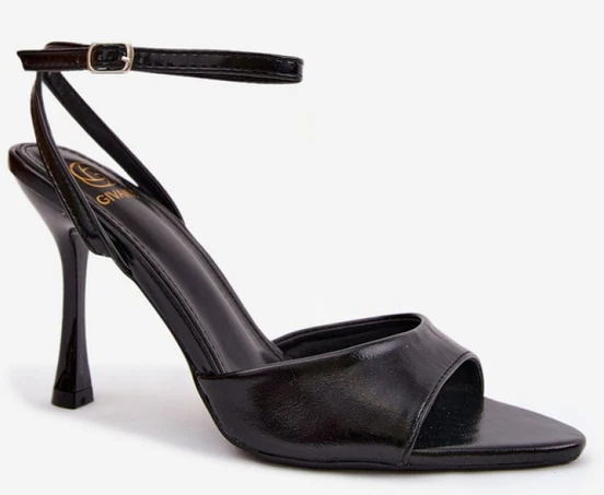 Juodos basutės su kulnu Step in style