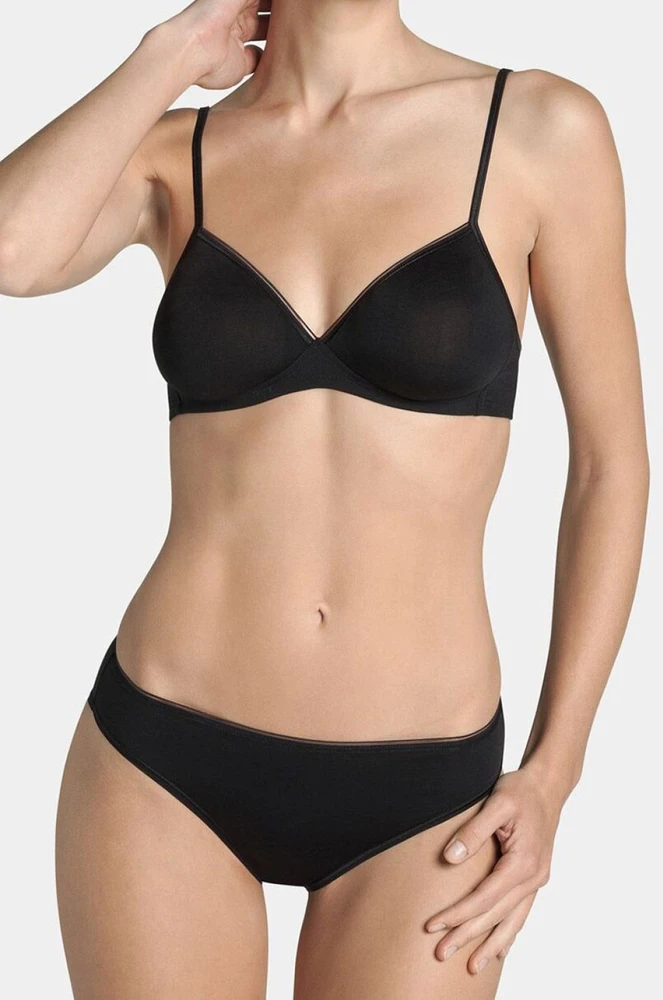 Juodos kelnaitės Sloggi Feel Sensational Tai