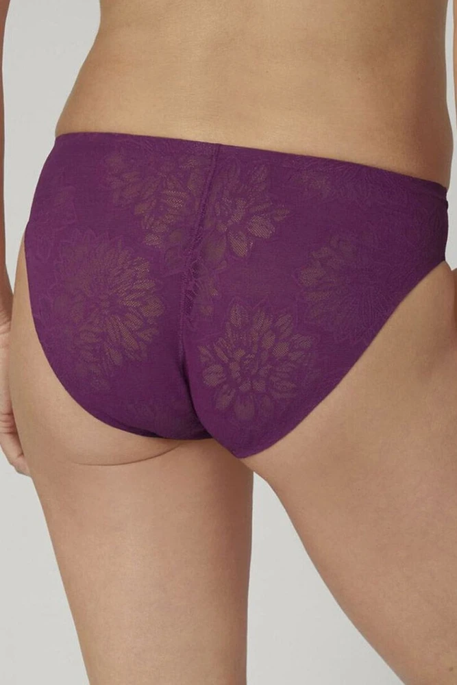 Juodos kelnaitės Triumph