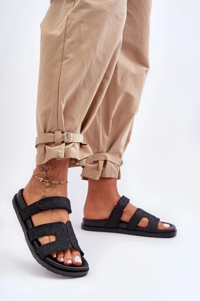 Juodos moteriškos basutės su velcro užsegimu Step in style