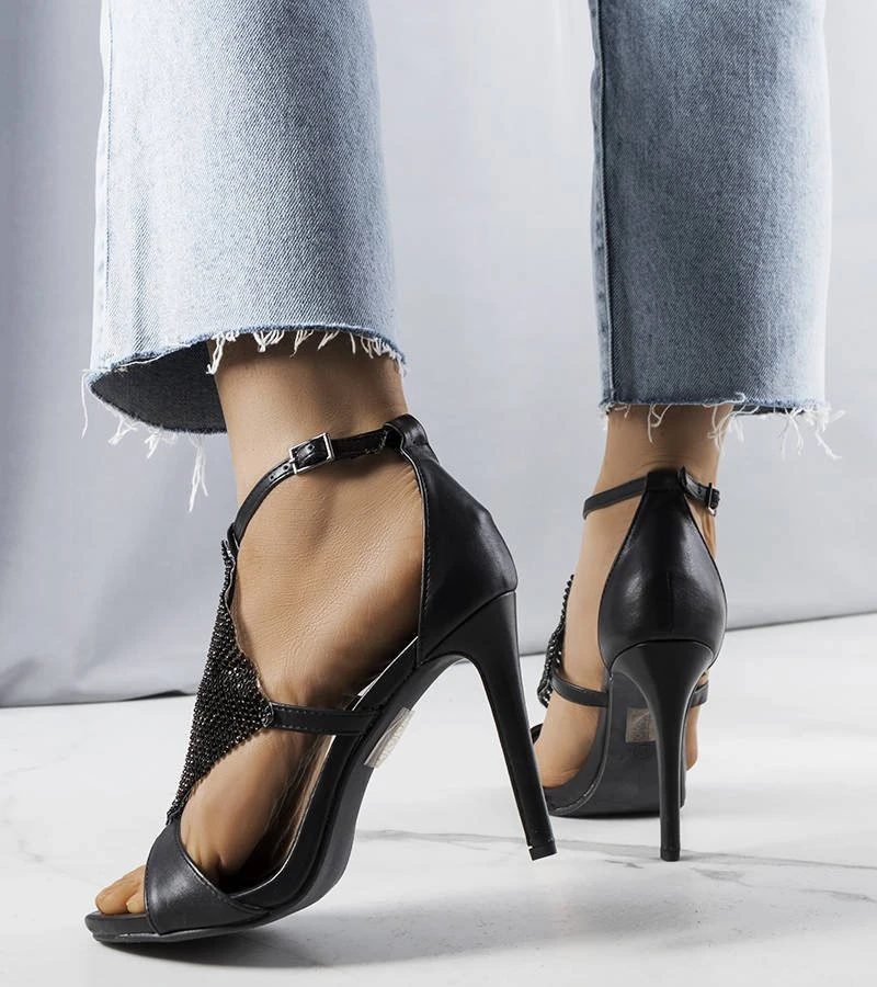 Juodos spalvos elegantiški Caleb stiletto sandalai
