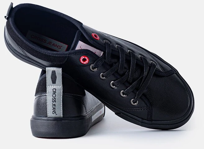 Juodos spalvos vyriški sportiniai bateliai CROSS JEANS