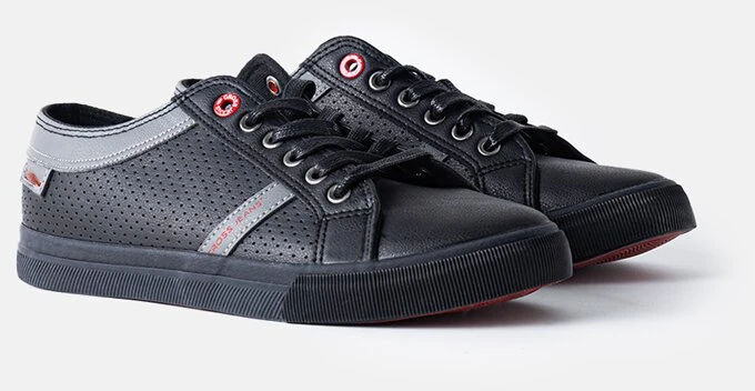 Juodos spalvos vyriški sportiniai bateliai CROSS JEANS