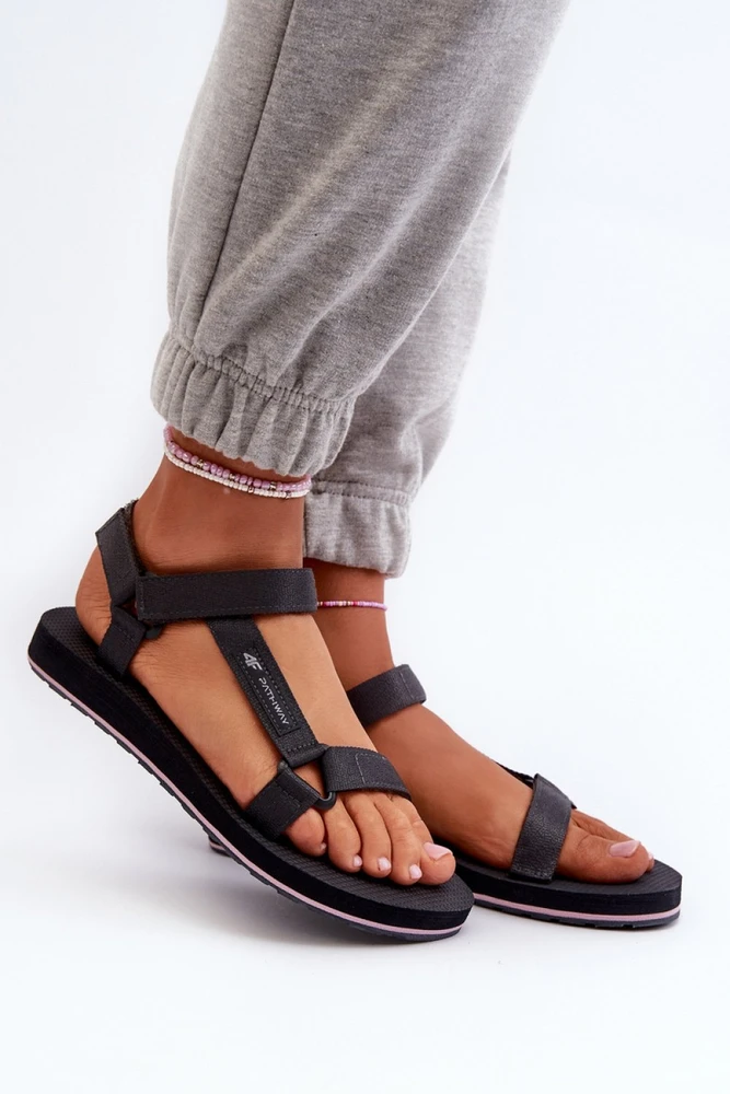 Juodos sportinės basutės Step in style