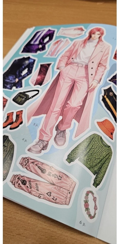 KNYGA K-POP stilius. Daugiau kaip 230 lipdukų