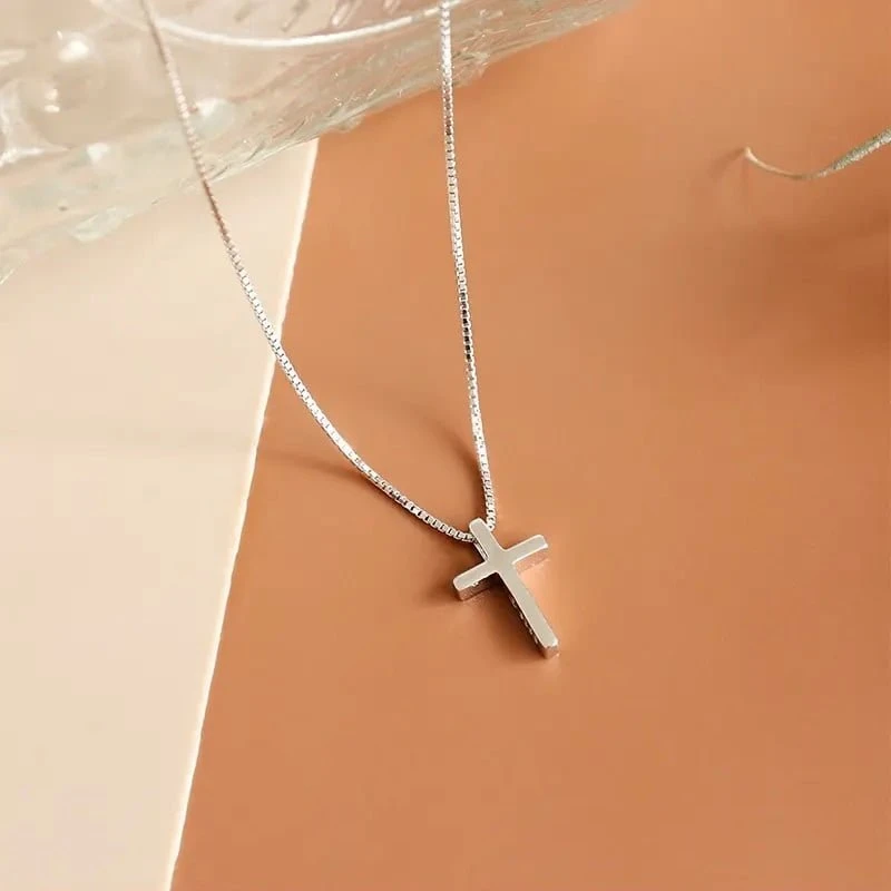 Sidabrinis kaklo papuošalas Cross
