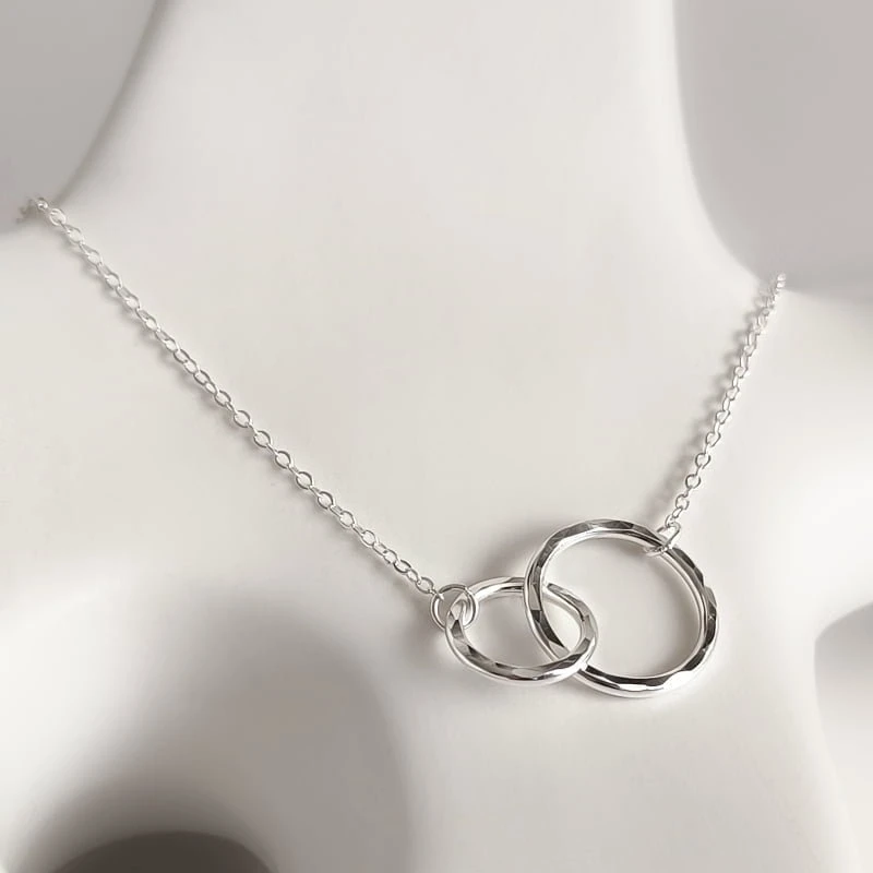 Sidabrinis kaklo papuošalas Rings