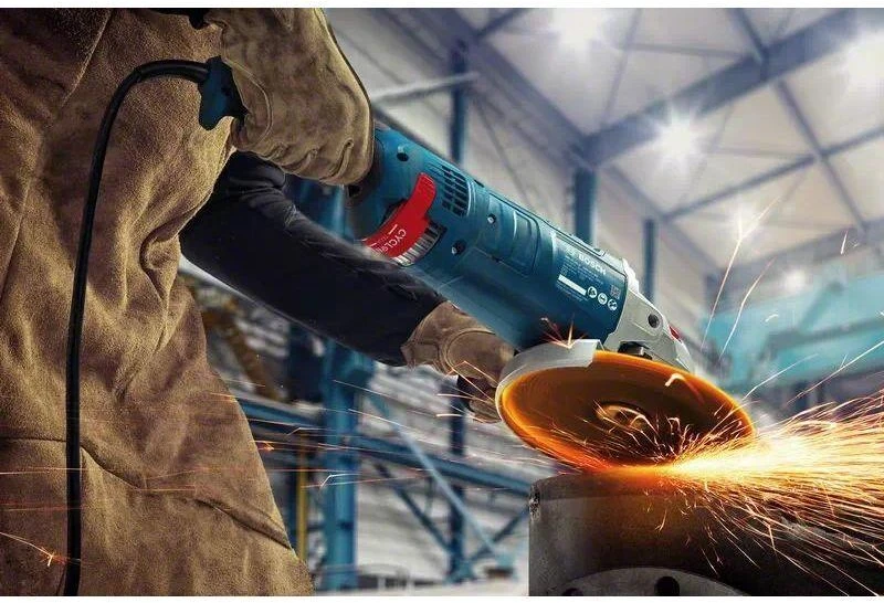 Bosch GWS 24-230 JZ CYCLON Dėžutė
