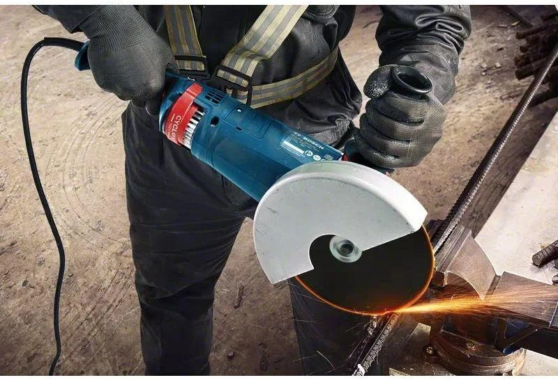 Bosch GWS 24-230 JZ CYCLON Dėžutė