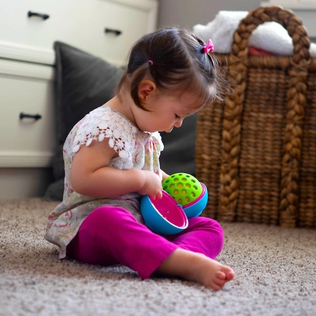 Fat Brain Toys Kamuoliukų rinkinys „OombeeBall“