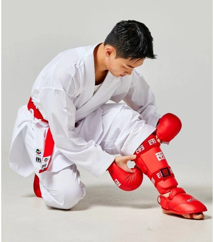 Karate WKF RAUDONOS blauzdų ir pėdų apsaugos | MOOTO