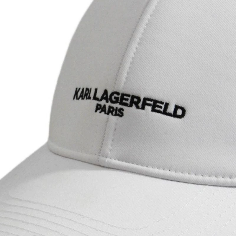 Karl Lagerfeld Paris balta kepurė su dirželiu – L5WH7947-wht