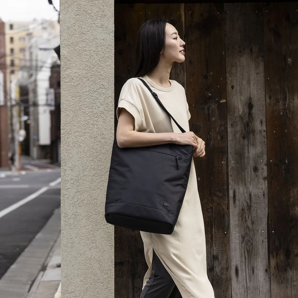 Case Logic Atvejo logika | Invigo Eco Convertible Tote | INVIT116 | Tote | Juodas