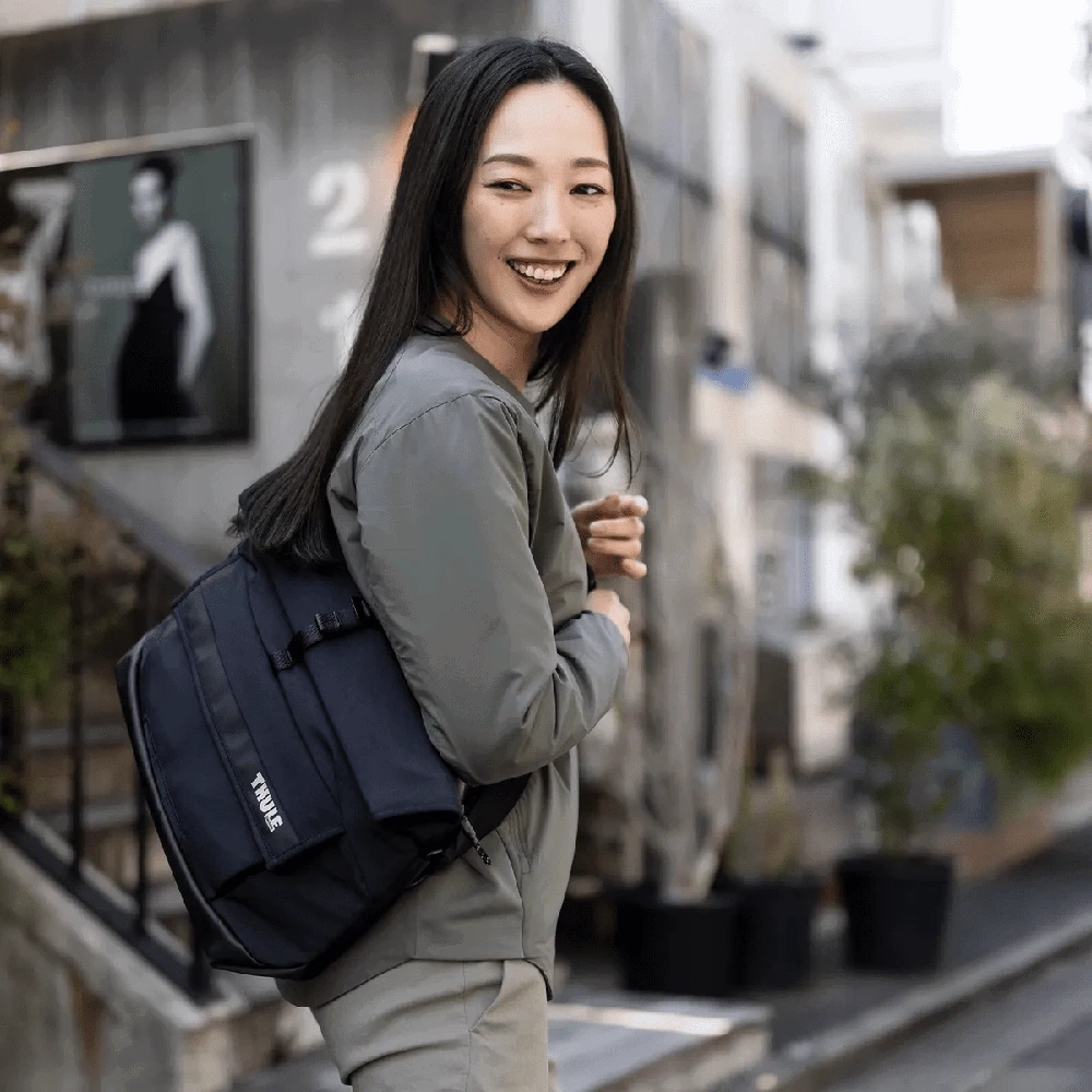 Thule | Crossbody 14L | PARACB-3114 Paramount | Crossbody | Atsparus vandeniui | Juodas