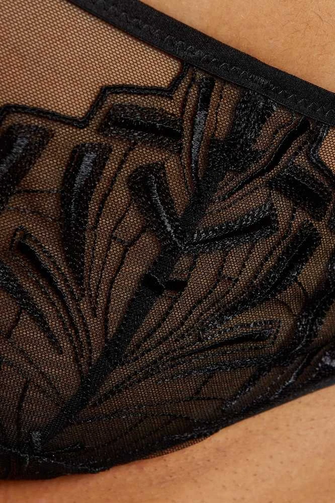 Kelnaitės juodos su siuvinėtu angelu Knickers