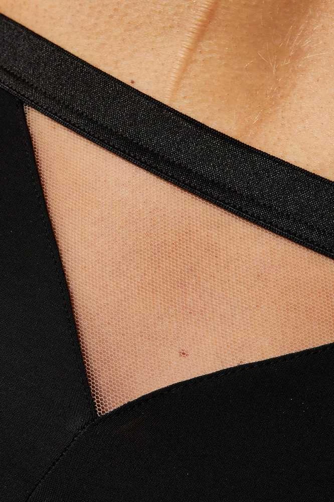 kelnaitės su dekoratyviniu siuvinėjimu