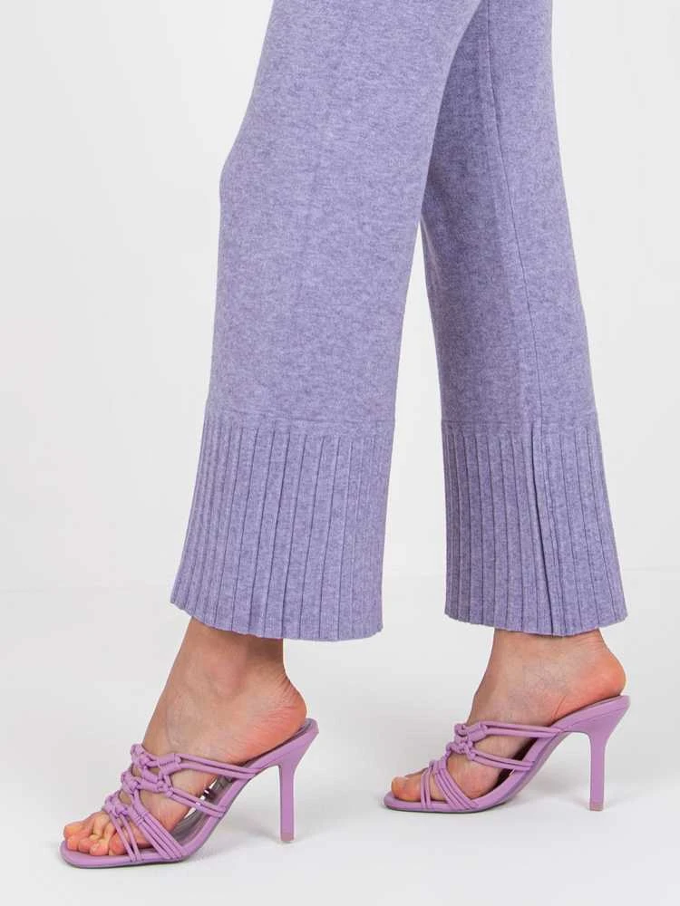Kelnės violetinės