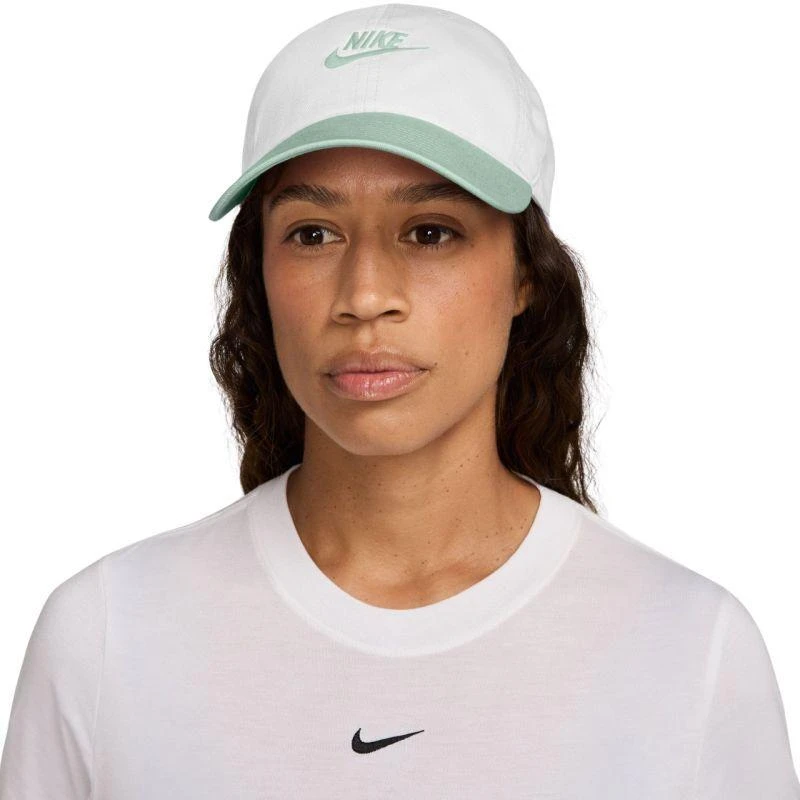 Kepuraitė Nike Club, balta ir mėtų spalvos, FB5368 105